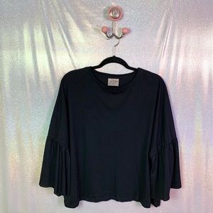 Dantelle | Black Top with Butterfly Sleeves